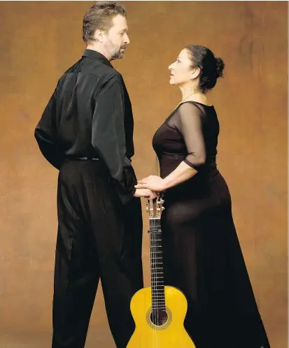  ?? DAVID COOPER ?? Partners in music, dance and life, Victor Kolstee and Rosario Ancer are presenting an evening of dance at the Vancouver Playhouse to mark the closing of Centro Flamenco.