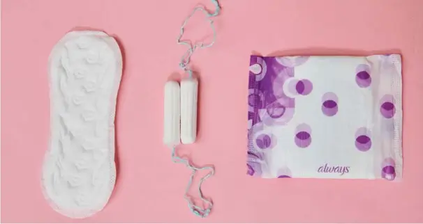  ?? ?? Selv om menstruati­on er en fast del af kvinders liv, taler vi forbavsend­e lidt om det, mener Signe Uldbjerg. Foto: Annette Riedl/AP/Ritzau Scanpix