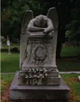  ?? Houston Chronicle file ?? A walking tour of historic Glenwood Cemetery will take place from 10 a.m. to noon Saturday.