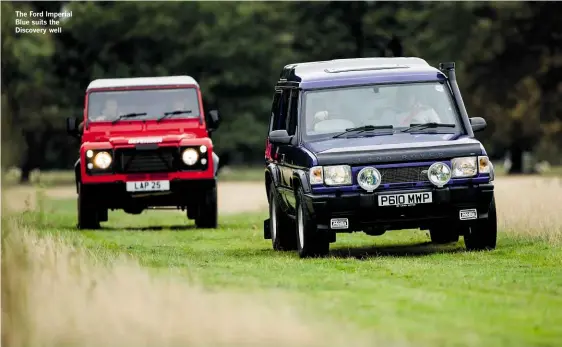  ??  ?? The Ford Imperial Blue suits the Discovery well