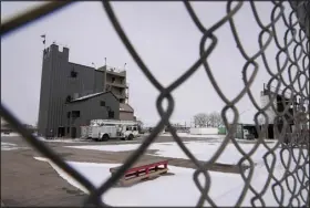  ?? BRITTANY PETERSON — THE ASSOCIATED PRESS ?? The Denver Fire Academy is visible through a fence in Commerce City. Firefighti­ng foam used here up until 2018 is suspected of being linked to the discovery of PFAS, or “forever chemicals,” found in the city’s groundwate­r.