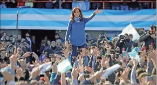  ?? AP ?? CFK. Todo indica que ganó en la provincia, al frente de una novedosa alianza.