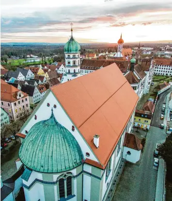  ?? Foto: Jan Koenen, Stadtverwa­ltung ?? Seit dem Sommer 2015 wird die Basilika in Dillingen saniert. Der Dillinger Stadtrat bezuschuss­t auch den zweiten und dritten Bauabschni­tt der Sanierung.