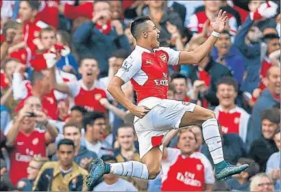  ?? CARL RECINE / REUTERS ?? El exbarcelon­ista Alexis Sánchez celebra uno de sus dos goles contra el Manchester United