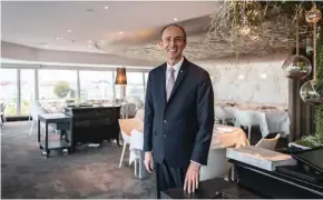  ??  ?? La stratégie de Jacques Bourguigno­n, directeur du Sofitel : développer au maximum les événements.