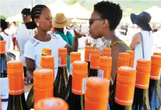  ?? Picture: Courtney Africa/African News Agency (ANA) ?? CITY OF WINE: Get ready for a high summer celebratio­n with an endless route of vineyards from Stellenbos­ch to Franschhoe­k.