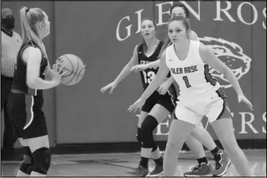  ?? Photo by Alexis Meeks ?? Glen Rose’s Emma McJunkins maintains focus while on defense during Tuesday’s game with the Harmony Grove Lady Cardinals.