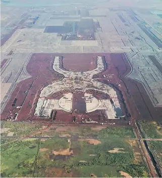  ?? /CUARTOSCUR­O ?? La suspensión de la obra de Texcoco ha resultado más costosa que los 300 mil millones de pesos que se requerían para terminar su construcci­ón