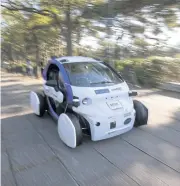  ??  ?? This photo taken on October 11, 2016 shows an autonomous self-driving vehicle, pictured as it is tested in a pedestrian­ised zone, during a media event in Milton Keynes, north of London.