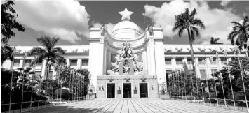  ?? ?? The Cebu Provincial Capitol building.