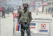  ??  ?? Security personnel stand guard at Lal Chowk in Srinagar on November 5, 2019
ANI FILE