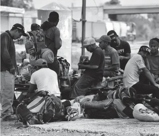  ?? FOTO: DEBATE ?? > Activistas han señalado una crisis humanitari­a en la frontera norte de México.