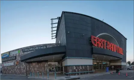  ??  ?? East Rand Mall shopping centre. The SA Property Owners Associatio­n has just released its retail property report and found that the performanc­e of super regional malls has deteriorat­ed.