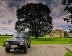  ??  ?? Disco at Lyveden New Bield