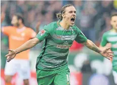  ?? FOTO: DPA ?? Freudensch­rei: Bremens Stürmer Max Kruse nach seinem verwandelt­en Elfmeter zum 1:0 gegen Darmstadt.