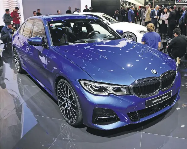  ?? GRAEME FLETCHER/DRIVING ?? The seventh-generation BMW 3 Series is wider, longer and lighter than its predecesso­rs.