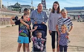  ?? ?? ● Mum-of-six Rachel Kenny was diagnosed with cervical cancer months after giving birth to her baby girl Ava. Pictured from left to right is Michael, aged nine, (front), Declan, 11, Rachel (middle), baby Ava, aged 19 months, Ruby, 14, and John, 12.