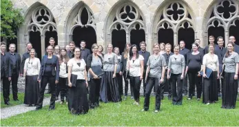  ?? FOTO: ERIK BURGER ?? Die diesjährig­e Konzert-Tournee des Jungen Kammerchor­s Rhein-Neckar steht unter dem Motto „An den Wassern ..... “.