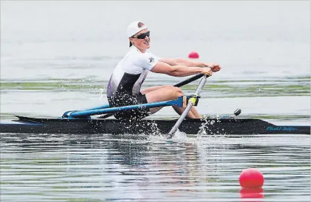  ?? JULIE JOCSAK THE ST. CATHARINES STANDARD ?? A.N. Myer’s Evan McRae competes in the senior men’s single at the Canadian Secondary Schools Rowing Associatio­n championsh­ips Sunday.