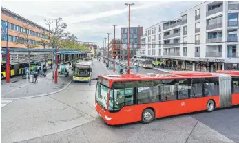  ?? ARCHIVFOTO: THOMAS SIEDLER ?? Mit dem so genannten Regiobus wäre eine schnelle Verbindung vom Härtsfeld nach Aalen möglich gewesen. Aus dem Vorhaben wird erstmal nichts.