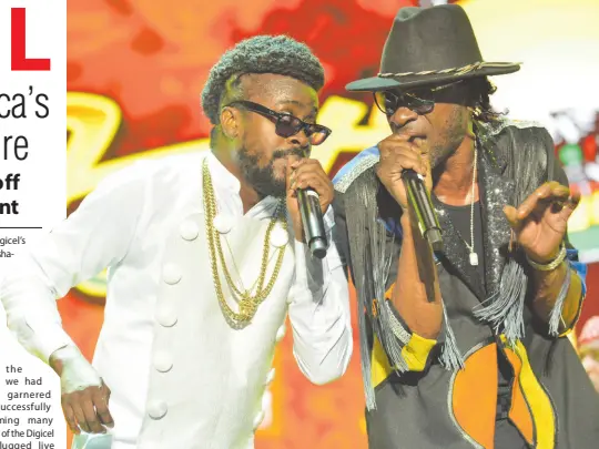  ?? FILE ?? The legendary Bounty Killer (right) and Beenie Man perform for the many patrons at Sumfest.