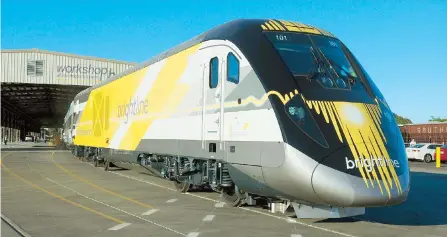  ??  ?? Este verano estrenará la primera fase de los trenes expreso Brightline.