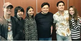  ??  ?? EMPOY UG ALESSANDRA( ikaduha ug ikatulo, gikan sa wala) kauban ang cast sa bag-ong teleserye.