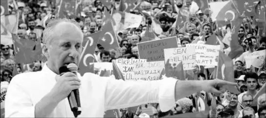  ??  ?? Chp’nin cumhurbaşk­anı adayı Muharrem İnce, “Erdoğan, kiminle kavga ettiyse o yükseldi.