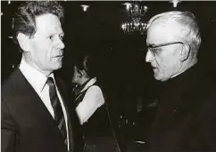  ?? Foto: LW-Archiv/ Jean Weyrich ?? Professor Hans Küng nach seinem Luxemburge­r Vortrag im Gespräch mit Abbé Nicolas Theis.