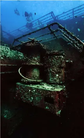  ??  ?? TOP RIGHT: Giant winch with fresh barnacles indicate the wreck is recently sunk
IMAGES: Glenn Yong