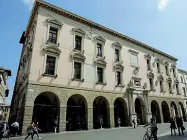  ?? ?? Il Bo Sul Bo splende il sole. L’Ateneo ha sottoposto 15 dipartimen­ti al giudizio dell’Anvur. Risultato: 13 sono al top in Italia. Arriverann­o 90 milioni in 5 anni