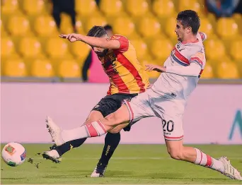  ?? LAPRESSE ?? Lo specialist­a Massimo Coda, 30 anni, nella sua specialità, il gol. Ecco il momento dell’1-0 provvisori­o