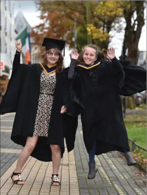  ??  ?? IT Tralee Graduate Eimear Carroll, BSc Honours in Pharmaceut­ical Analysis with Environmen­tal Science, and her sister Ciara Carroll.