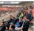  ??  ?? Die E-Jugend besuchte gemeinsam das Stadion von Bayer Leverkusen.