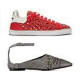  ??  ?? Scarpe con le trame: le sneaker in pelle Casadei, le ballerine sabot con il cinturino di Armani.