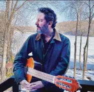  ?? Jessica Molaskey ?? John Pizzarelli’s latest effort is a solo guitar album.