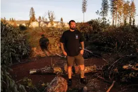  ?? Fire. Photograph: Rachel Bujalski/The ?? Stephen Murray has called Paradise home for more than 35 years and became a local hero after helping hundreds of people escape the 2018
Guardian