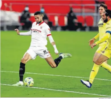  ?? ANTONIO PIZARRO ?? El marroquí En-Nesyri remata con la pierna izquierda para lograr el 2-0.