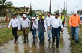  ?? ESPECIAL ?? Andrés Zorrilla realizó recorrido por varias colonias de la ciudad.