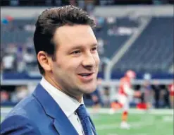  ??  ?? Tony Romo, antes de comentar un partido de la NFL.