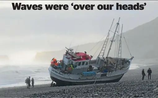  ?? PHOTO: SAM STRONG/FAIRFAX NZ ?? The crew of the fishing boat Kutere had a lucky escape after it beached at Cobden, near Greymouth, yesterday.