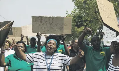  ?? Picture: Mokone Mphela ?? The South African Spaza Tuckshop Associatio­n demands police shut down foreign-owned shops.