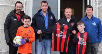  ??  ?? Bellurgan United would like to thank O’Connor Roofing Supplies for their very generous sponsorshi­p of a new kit for the Bellurgan Athletic U11 squad. The jerseys were recently presented to the team coaches and players by representa­tives from O’Connor...