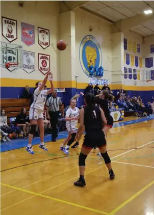  ?? Courtesy of Chris Pedigo ?? Faith Christian School freshman Lauren Harris from the corner during the Sac-joaquin Section VI semifinals at home Tuesday against Sacramento Adventist. Faith Christian advances to the SJS D-VI final to be played at 10 a.m. Friday at Golden 1 Center.