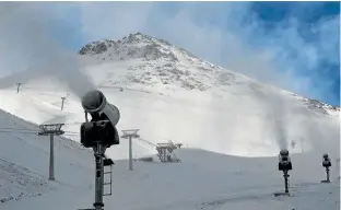  ??  ?? Snowmakers at the Porters skifield have built up an even cover.