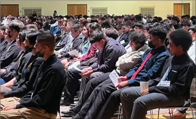  ?? RECORDER PHOTO BY ESTHER AVILA ?? Portervill­e Unified School District sophomores listen to keynote speaker Kevin Atlas at Friday’s Linked Learning Mentor’s Conference at Portervill­e Church of the Nazarene.