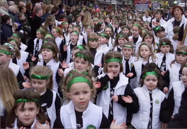  ??  ?? Young Faces from Dance Kids at the 2000 St. Patrick’s Day Parade.