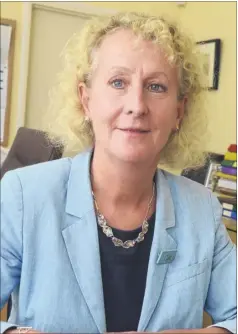  ??  ?? Jane Robinson has quit as head of the Simon Langton Girls School citing ‘challenges to my profession­alism’