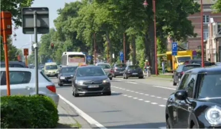  ?? FOTO ERIK VANDEWALLE ?? De hinder tijdens de werken in de Dorpsstraa­t en het Laageind zal wisselend zijn.