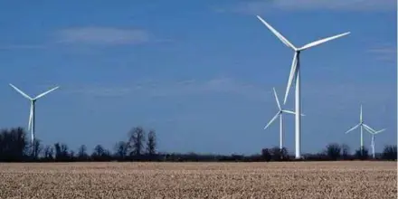  ?? IPS PIC ?? The Erie Shores wind farm in Ontario, Canada. Waving a magic wand won’t get the private sector, whose sole purpose is to make profits, to funnel money into climate mitigation and adaptation.